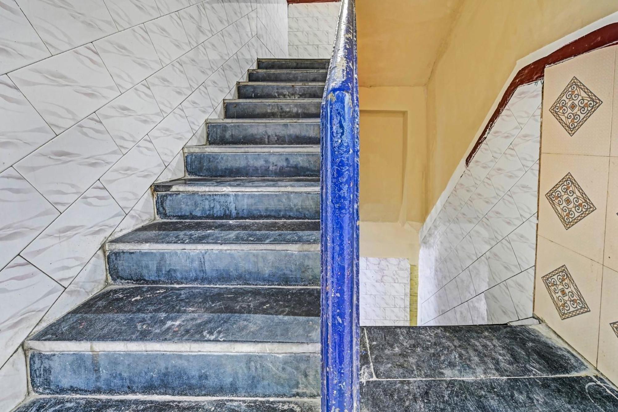 Hotel Spot On Svr Grand Vijayawāda Exterior foto