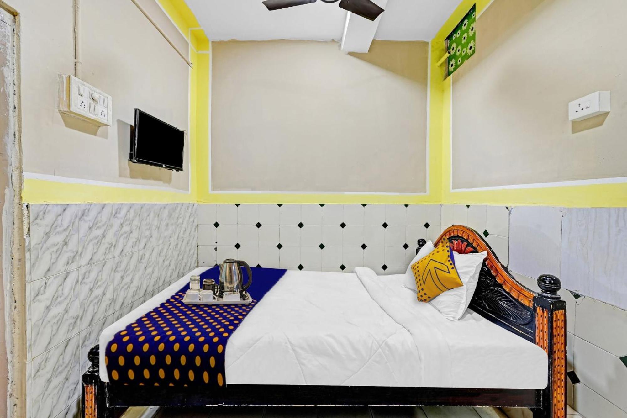 Hotel Spot On Svr Grand Vijayawāda Exterior foto